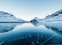 FIBA官方分享热身视频：穆里宁今日热身不暴扣，热身就要超远三分